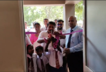 நெடுந்தீவில் பாடசாலை வகுப்பறைக் கட்டடத்தை நிறந்து வைத்த அமைச்சர் சந்திரசேகர்!
