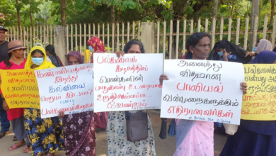 பாலியல் குற்றச்சாட்டு விசாரணையை துரிதப்படுத்தக்கோரி யாழ்.பல்கலை முன்றலில் போராட்டம்!