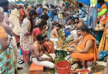 கீரிமலையில் பிதிர்கடன் செலுத்திய மக்கள்!